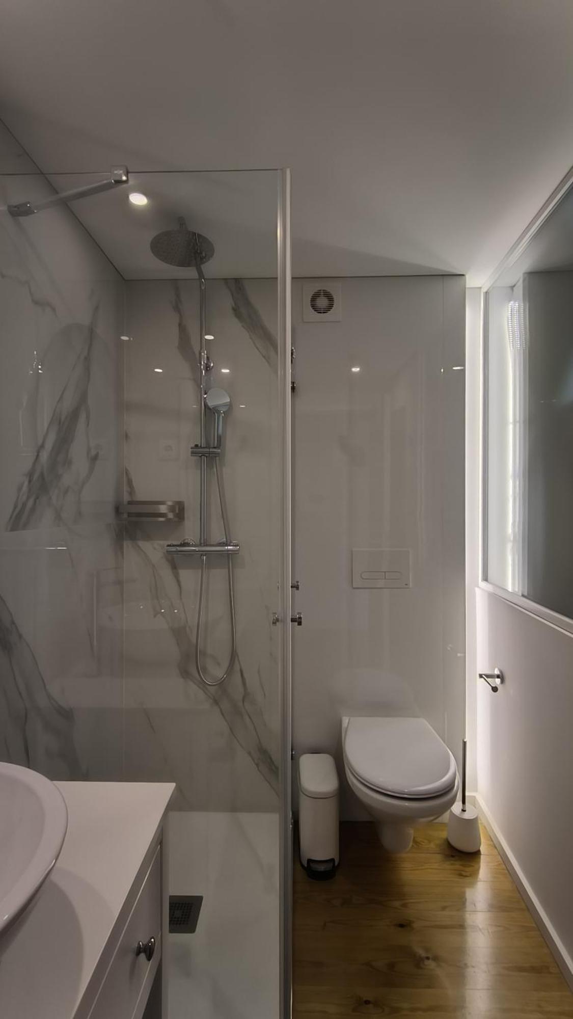 Domi Suites & Studios ギマランイス エクステリア 写真